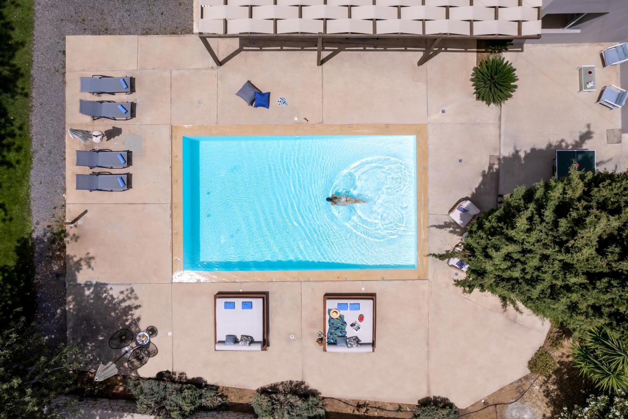Villa Ellie - Heated Pool, Playground, Garden & Bbq! Vederoi Екстериор снимка
