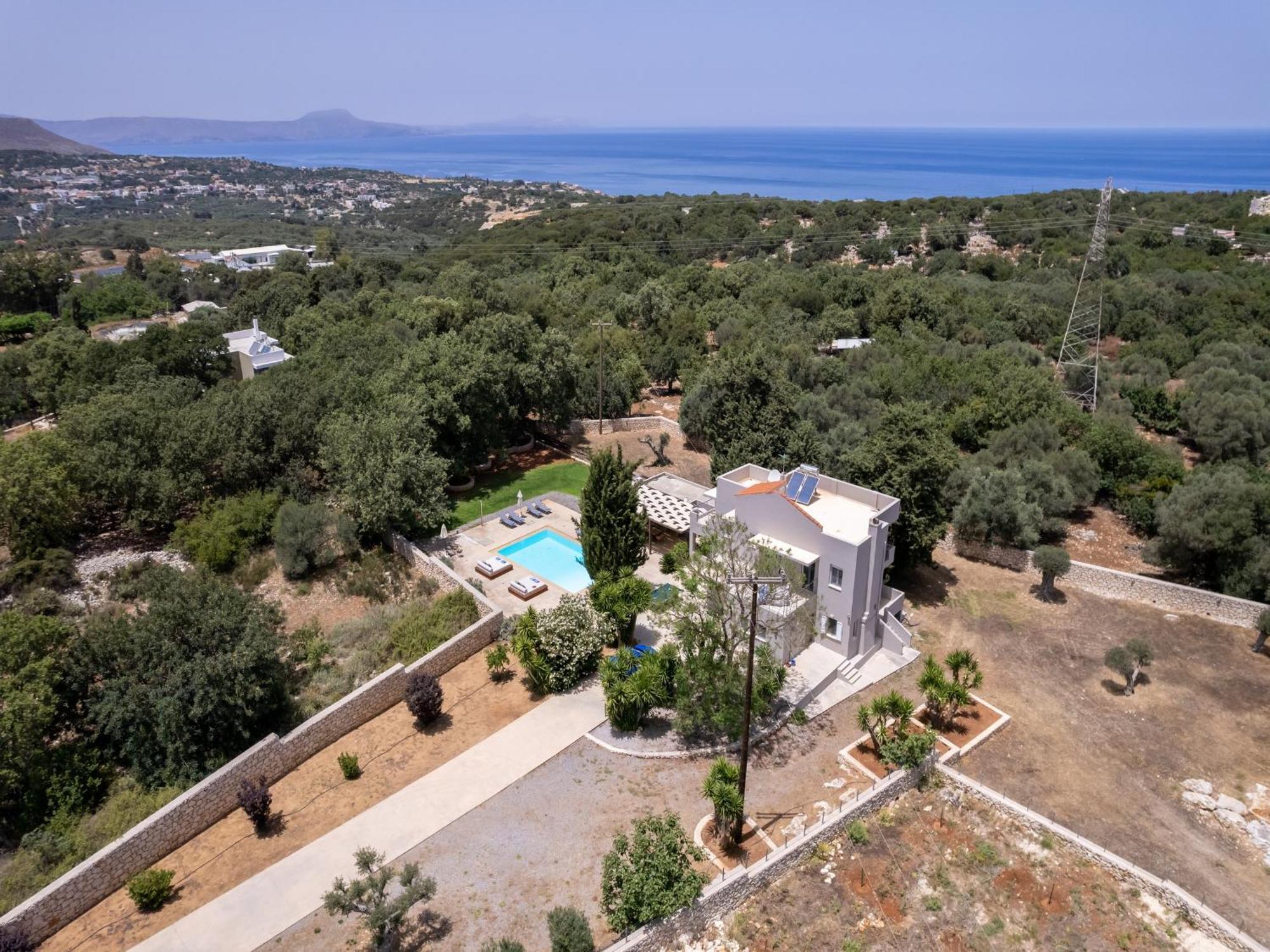 Villa Ellie - Heated Pool, Playground, Garden & Bbq! Vederoi Екстериор снимка