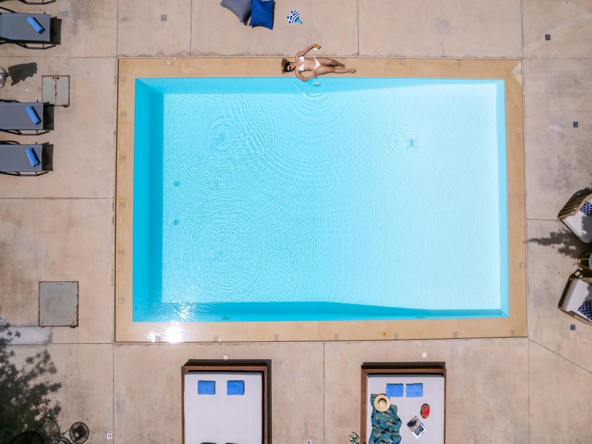 Villa Ellie - Heated Pool, Playground, Garden & Bbq! Vederoi Екстериор снимка