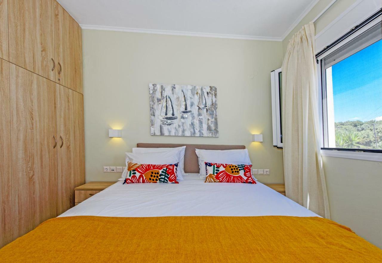 Villa Ellie - Heated Pool, Playground, Garden & Bbq! Vederoi Екстериор снимка