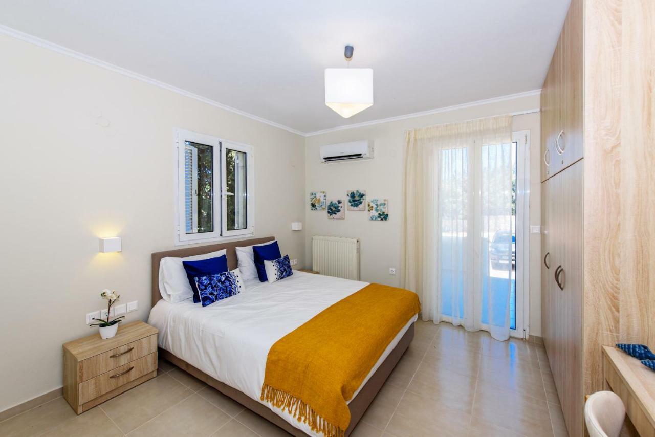 Villa Ellie - Heated Pool, Playground, Garden & Bbq! Vederoi Екстериор снимка